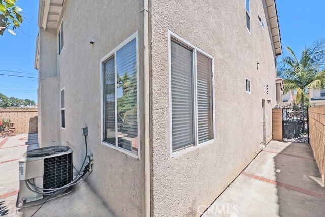 Building Photo - 17801 Powell Pl