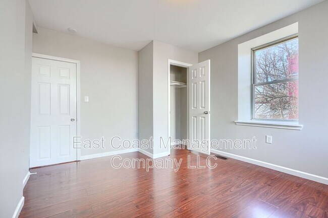 Building Photo - 2860 W Baltimore St