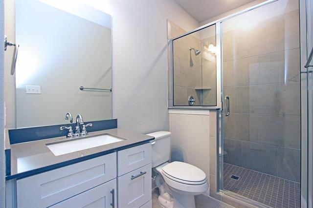 Building Photo - 4255 Shavano Dr