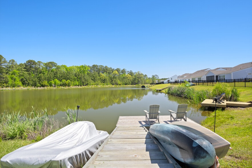 Building Photo - 268 Heron Creek Dr