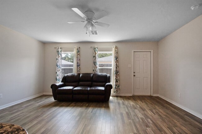 Building Photo - 15508 Taylorcrest Dr
