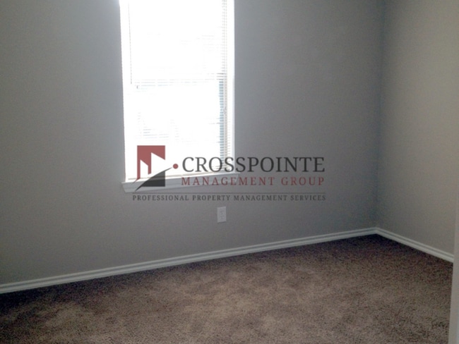 Building Photo - AVAILABLE: 2 Bedroom, 2 Bathroom Duplex in Lindale!