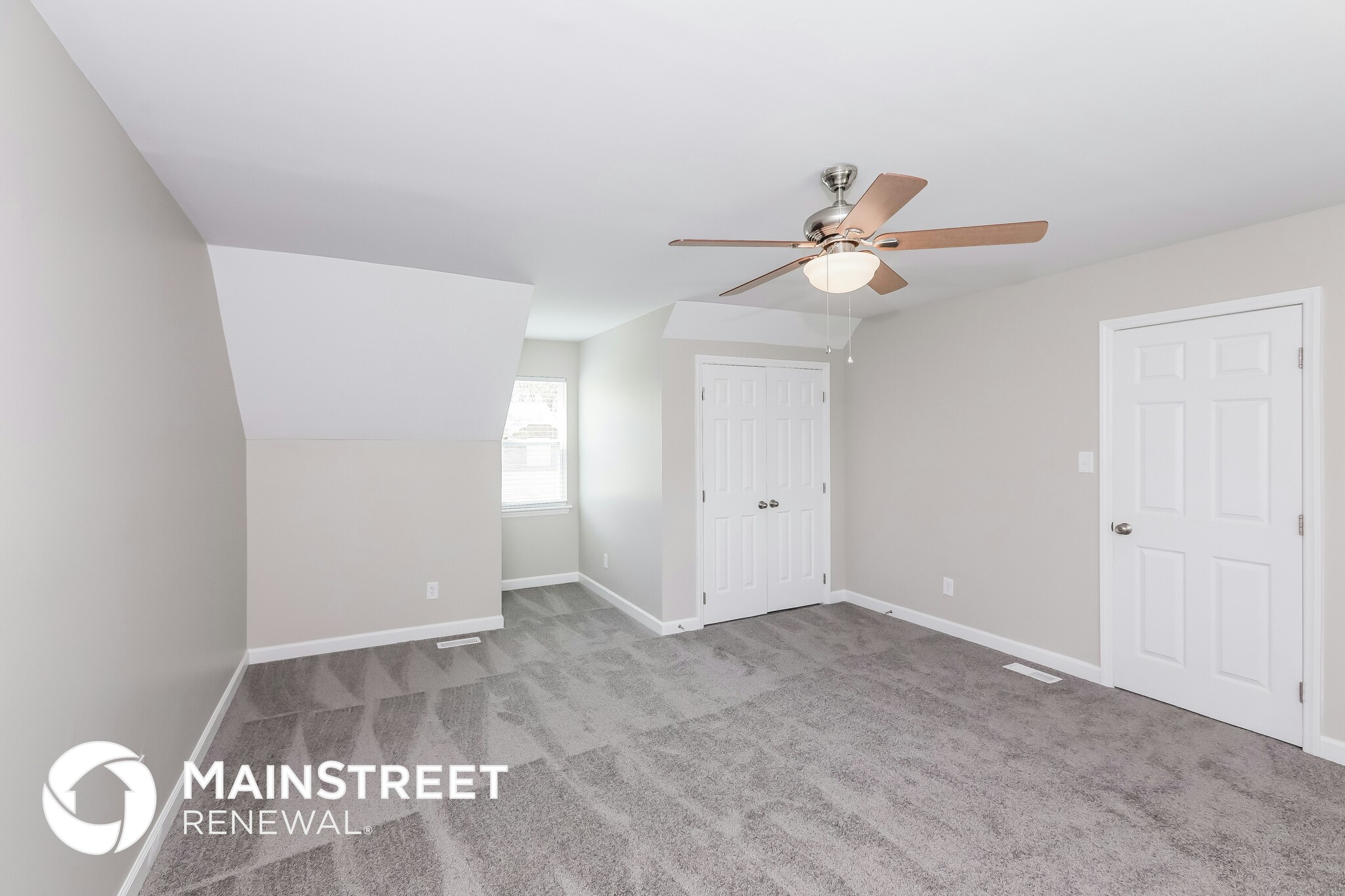 Building Photo - 5949 Scots Bluff Dr