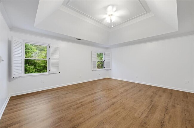 Building Photo - 1809 Shelburne Ridge