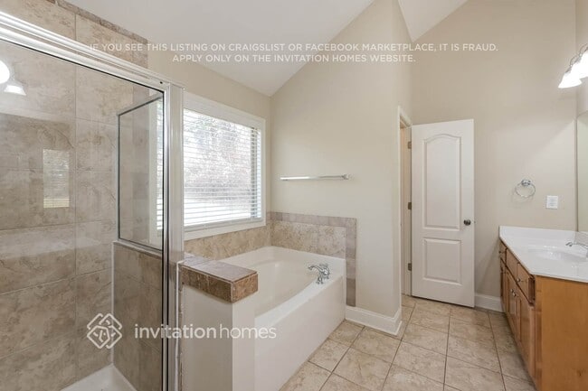 Building Photo - 680 Herring Rd