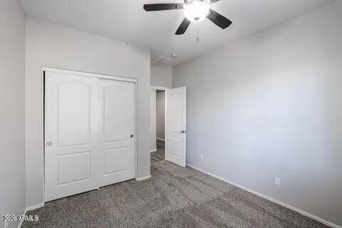 Building Photo - 18009 W Sunnyslope Ln