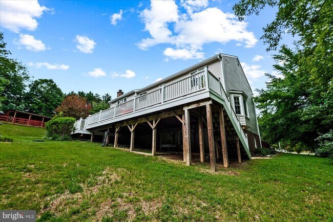 Building Photo - 80 Stonewall Dr