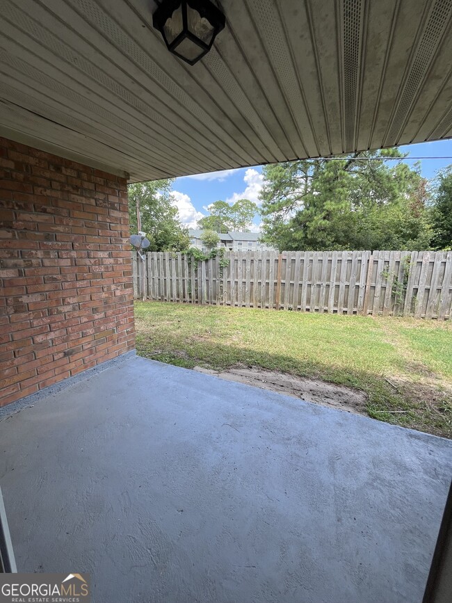 Building Photo - 409 Baltic Ct