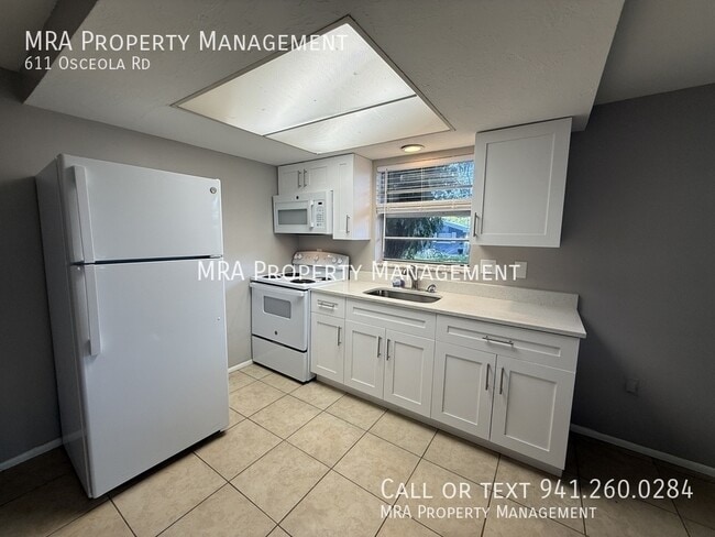 Building Photo - 611 Osceola Rd