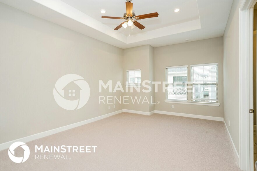 Building Photo - 5115 Royal Heath Dr