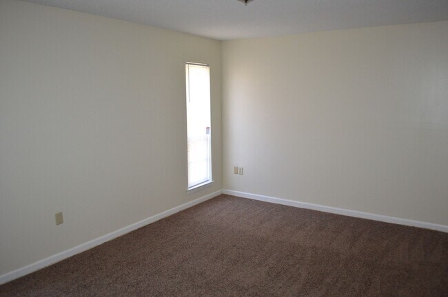 Building Photo - 3856 Jasmine Dr