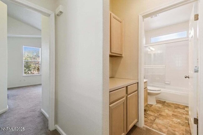 Building Photo - 709 Caughlin Glen