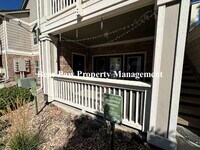 Building Photo - "Spacious 2-Bed, 2-Bath Condo Retreat"