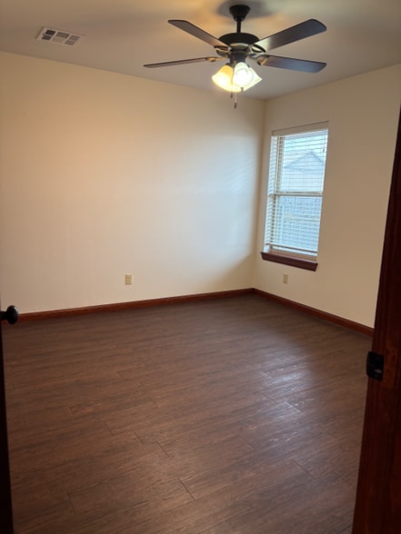 Building Photo - 1617 Lawter Rd