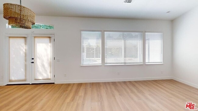Building Photo - 1912 Veranda Ct