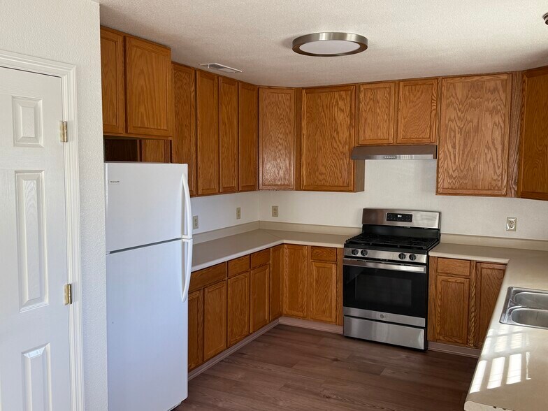 Building Photo - 1420 Slater Street