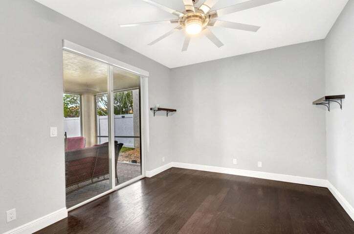Building Photo - 6463 Paradise Cv
