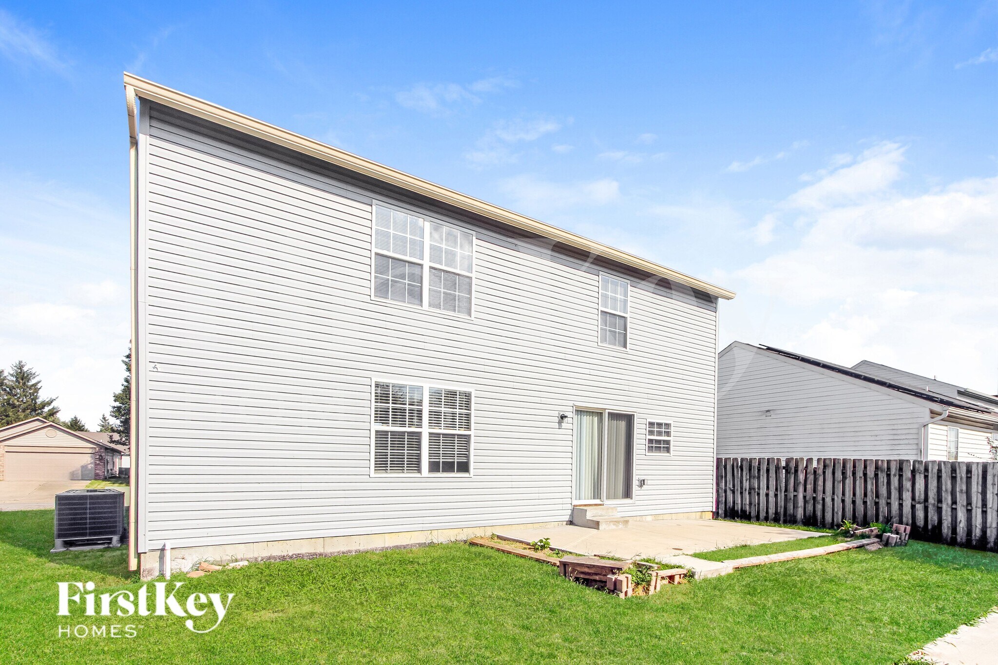Building Photo - 2814 Rothe Ln