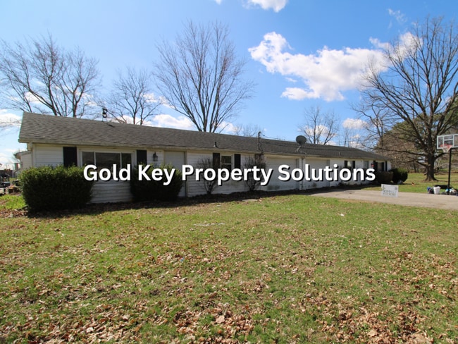 Building Photo - 9801 S Rinker-701/703 W Malissa