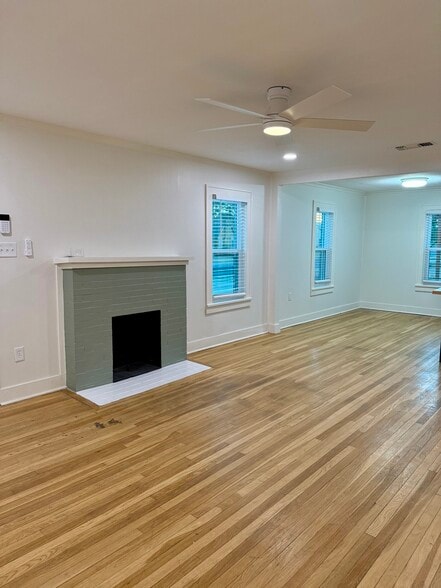 Building Photo - 2420 22nd St