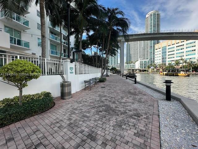 Building Photo - 41 SE 5th St