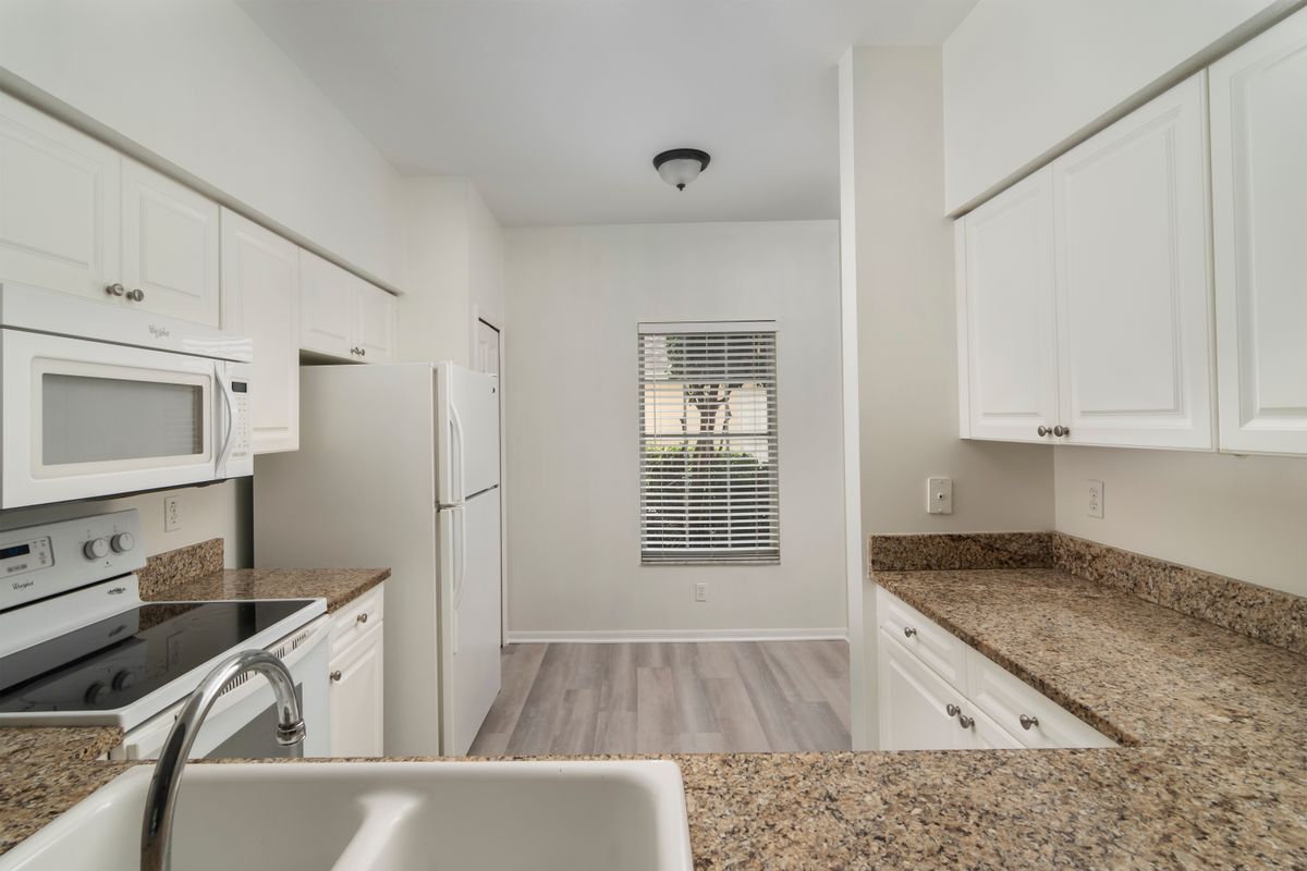 Building Photo - 3245 Cypress Glen Way