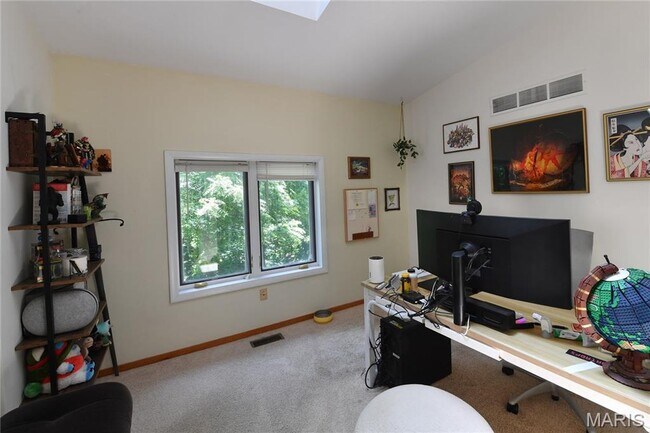Building Photo - 903 Strecker Rd