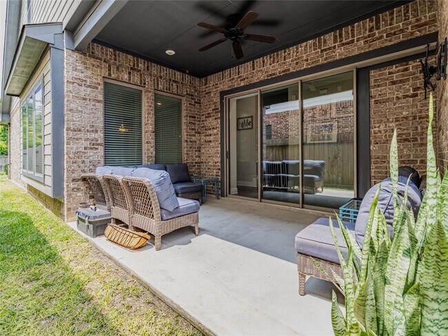 Building Photo - 10923 Texas Rose Dr