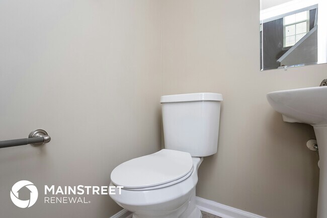 Building Photo - 447 Thistle Cove