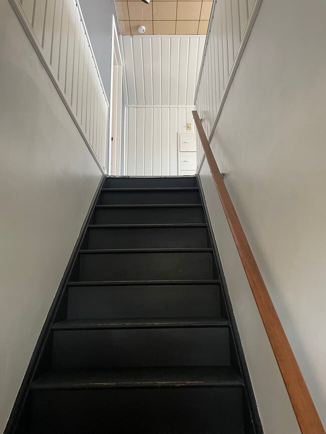 Building Photo - 13144 Orange St