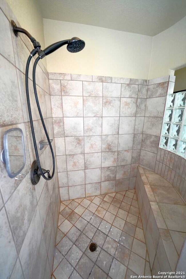 Building Photo - 1323 Kingbird Ct