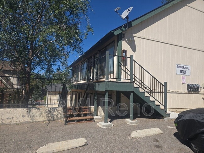 Primary Photo - 1340 N Sierra St