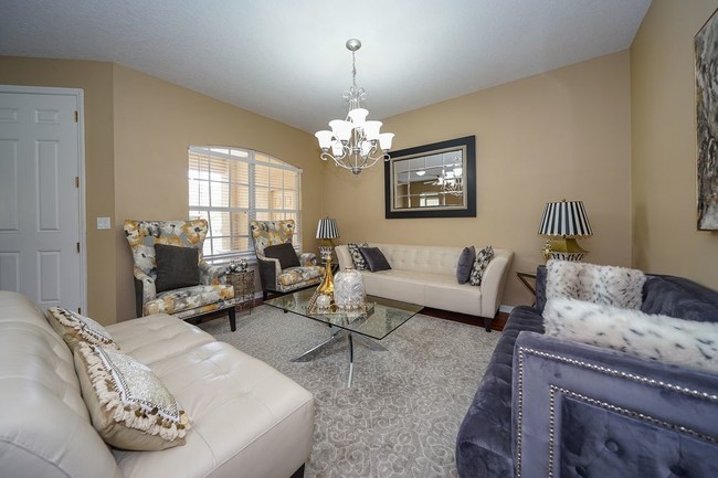 Building Photo - 5 BR 4 BA Home in Cory Lake Isles