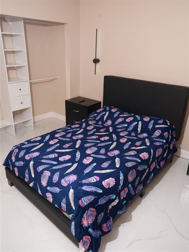 Building Photo - 5550 NW 44th St