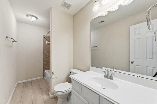 Building Photo - 11422 English Rose Trail