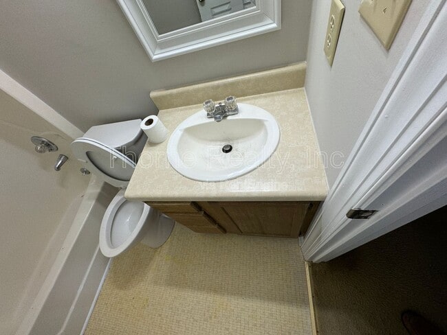 Building Photo - 1907 Heritage Cir