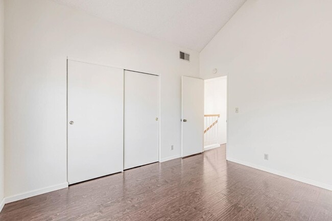 Building Photo - 39737 Potrero Dr