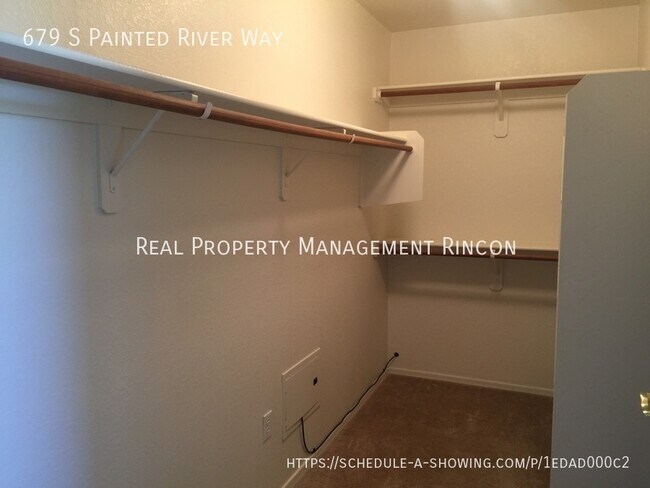 Building Photo - 679 S Painted River Way