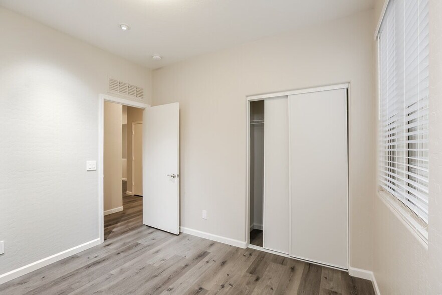 Building Photo - 3117 W St Kateri Dr