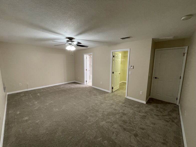 Building Photo - 14957 Perdido Dr