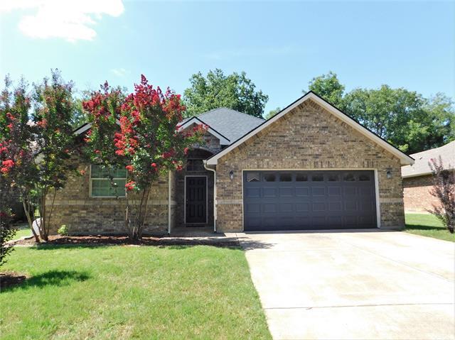 Primary Photo - 118 Gable Ct