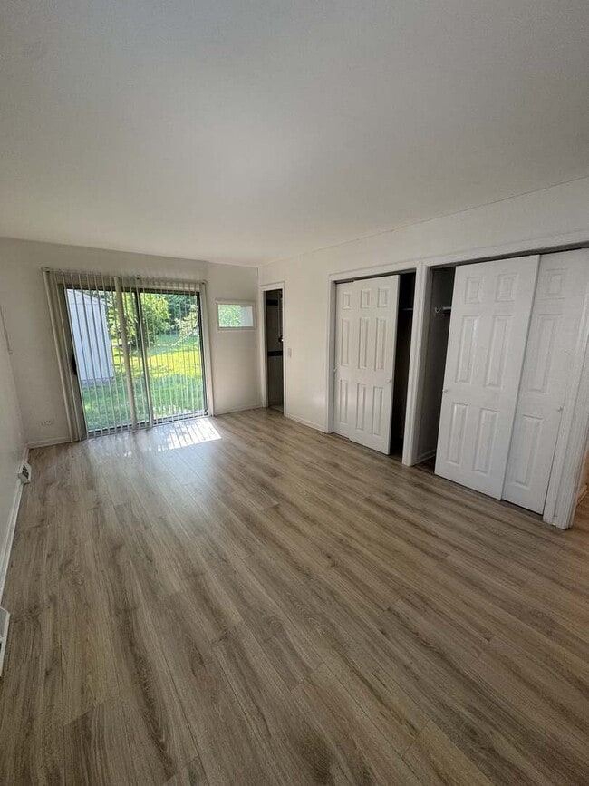 Building Photo - 14949 Highland Ave