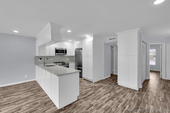 Building Photo - 342 Southwind Dr