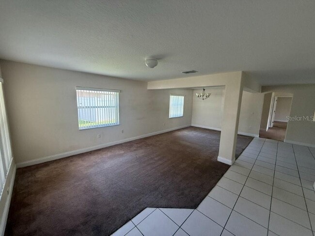 Building Photo - 960 Chase Ct