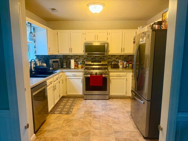 Building Photo - 1112 Cotten Farm Dr
