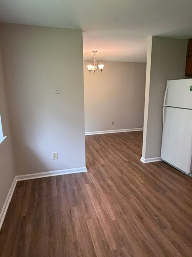 Building Photo - 6702 Woodthrush Dr