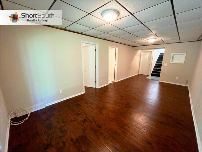 Building Photo - Beautiful 2 Bed 2 Bath Condo For Rent in R...