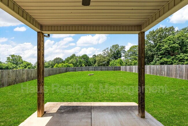Building Photo - 112 Sycamore Hill Dr