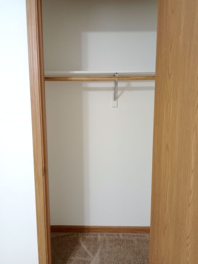 Building Photo - 3546-3548-3548 Prescott Dr