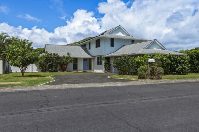Building Photo - Spacious Aikahi Loop House in Kailua